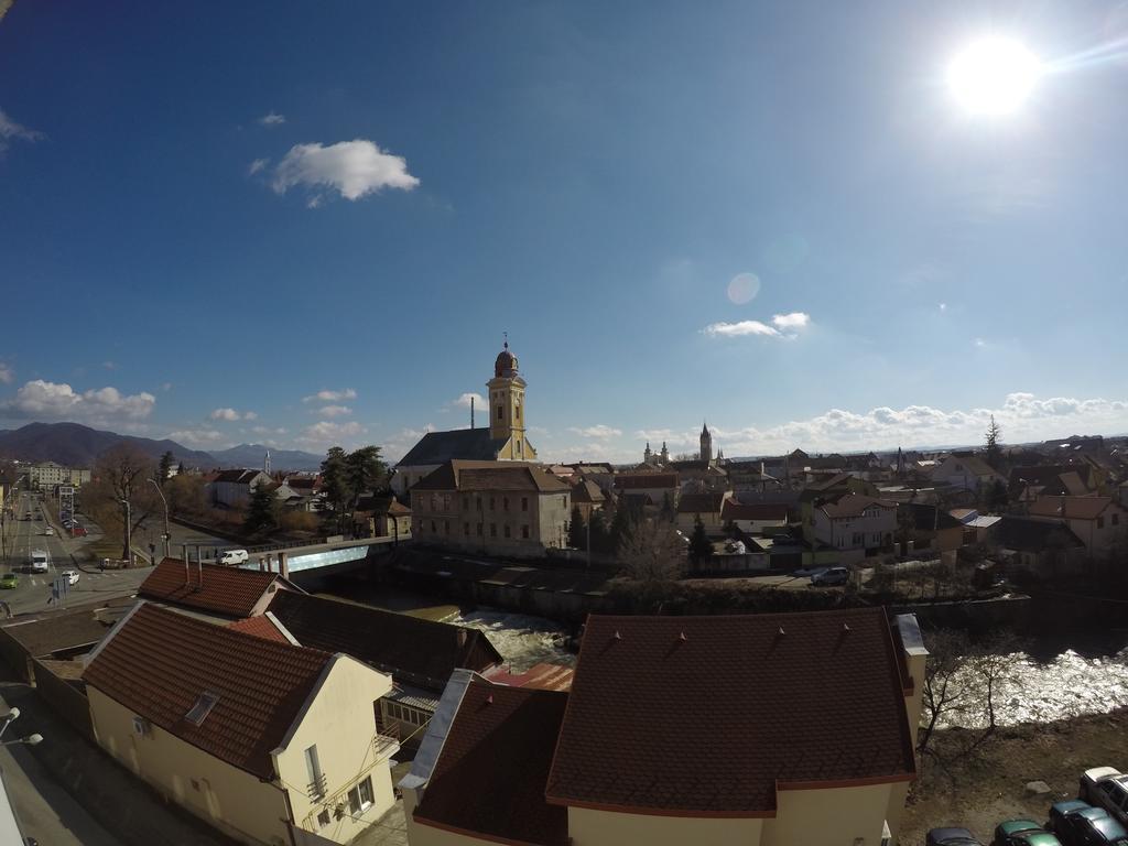 Tower View Apartment Baia Mare Exteriör bild